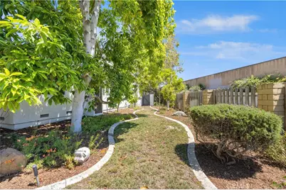 6813 E Los Santos, Long Beach, CA 90815 - Photo 32