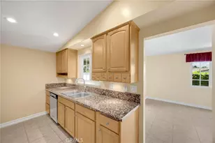 13471 Greentree Ave, Garden Grove, CA 92840 - Photo 16