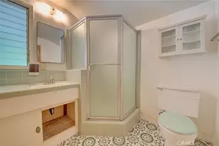 811 S Ramblewood Dr, Anaheim, CA 92804 - Photo 32