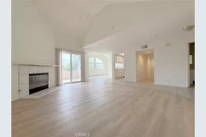 5021 Waverider, Huntington Beach, CA 92649 - Photo 12