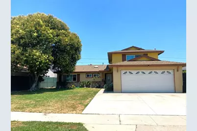 15792 Las Nubes, Westminster, CA 92683 - Photo 2