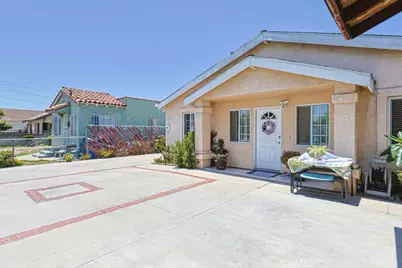9307 Bandera, Los Angeles, CA 90002 - Photo 30