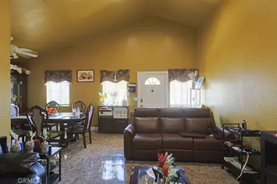 9307 Bandera, Los Angeles, CA 90002 - Photo 12