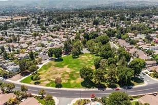 25814 Via Candice, Valencia, CA 91355 - Photo 36