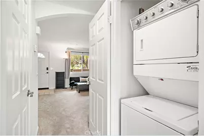 606 Lake Street #23, Huntington Beach, CA 92648 - Photo 14