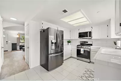 606 Lake Street #23, Huntington Beach, CA 92648 - Photo 6
