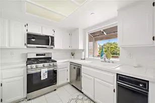 606 Lake St, Huntington Beach, CA 92648 - Photo 14