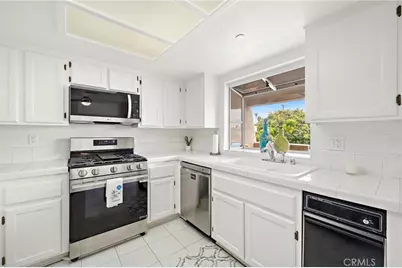606 Lake Street #23, Huntington Beach, CA 92648 - Photo 10