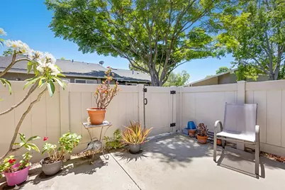 8933 Yolo #1307-B, Huntington Beach, CA 92646 - Photo 6