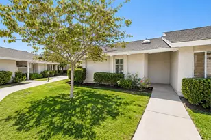 8877 Tulare Dr, Huntington Beach, CA 92646 - Photo 2