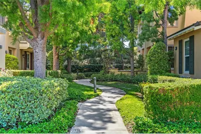 95 Canopy, Irvine, CA 92603 - Photo 30