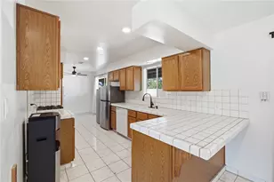4305 Axminster, Bakersfield, CA 93307 - Photo 10