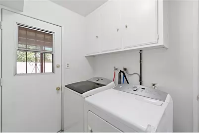 4305 Axminster, Bakersfield, CA 93307 - Photo 16