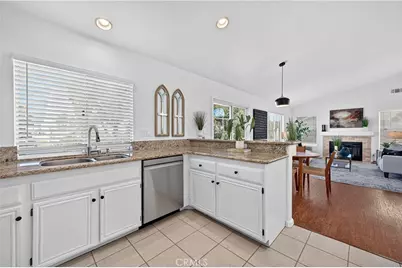 24 Calle Fortuna, Rancho Santa Margarita, CA 92688 - Photo 18