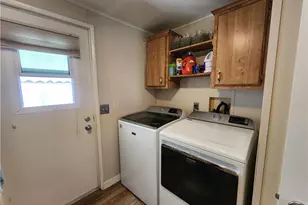 9850 Garfield, Huntington Beach, CA 92646 - Photo 12