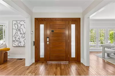 230 S Lucerne Boulevard, Los Angeles, CA 90004 - Photo 2
