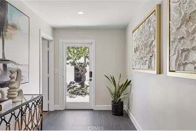 230 S Lucerne Boulevard, Los Angeles, CA 90004 - Photo 30