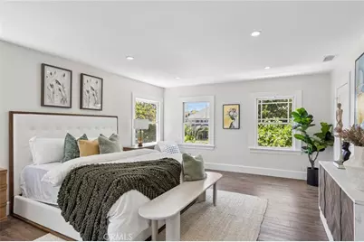230 S Lucerne Boulevard, Los Angeles, CA 90004 - Photo 18