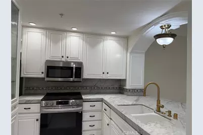 2253 Martin, Irvine, CA 92612 - Photo 38