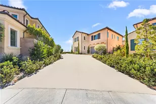 131 Summerland, Irvine, CA 92602 - Photo 2