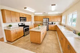 6241 Warner, Huntington Beach, CA 92647 - Photo 14