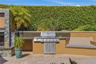 17140 Edgewater Ln, Huntington Beach, CA 92649 - Photo 42