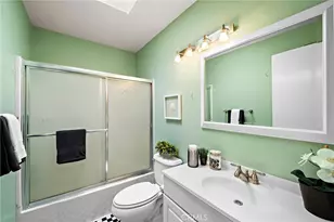 1100 Newport Ave, Long Beach, CA 90804 - Photo 18