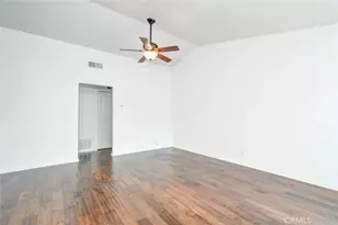 32 Remington, Irvine, CA 92620 - Photo 8