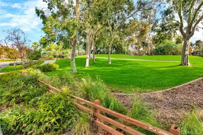 7 Via Encanto, Rancho Santa Margarita, CA 92688 - Photo 8