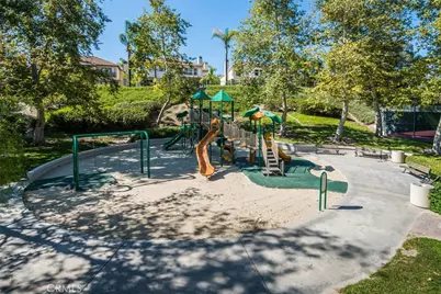 7 Via Encanto, Rancho Santa Margarita, CA 92688 - Photo 14