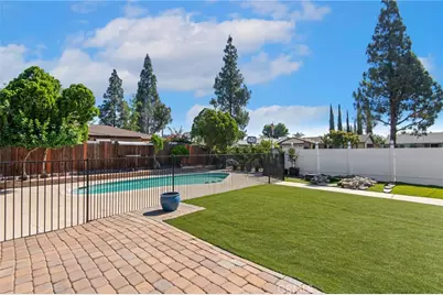 16570 Fairfax Drive, Fontana, CA 92336 - Photo 28