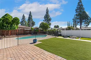 16570 Fairfax Dr, Fontana, CA 92336 - Photo 28