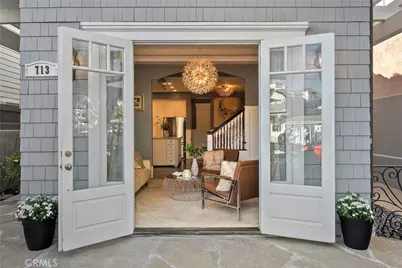 713 Larkspur Avenue, Corona del Mar, CA 92625 - Photo 2