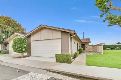 9766 Verde Mar Drive, Huntington Beach, CA 92646 - Photo 2