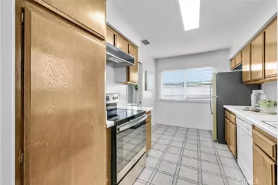 9766 Verde Mar Drive, Huntington Beach, CA 92646 - Photo 10