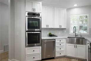 206 Hartford, Newport Beach, CA 92660 - Photo 6