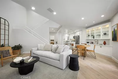 206 Hartford, Newport Beach, CA 92660 - Photo 2