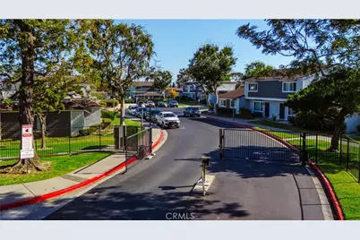 13325 Woodbrook Circle, Garden Grove, CA 92844 - Photo 34