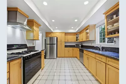 15050 Martha, Sherman Oaks, CA 91411 - Photo 10