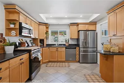 21061 Miramar Ln, Huntington Beach, CA 92646 - Photo 10