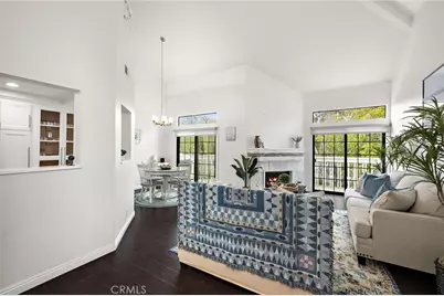 8206 Bridgepoint #206, Huntington Beach, CA 92646 - Photo 2