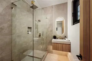 20703 Quedo, Woodland Hills, CA 91364 - Photo 38