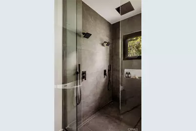 20703 Quedo, Woodland Hills, CA 91364 - Photo 26