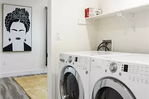 441 N Harvard Blvd, Los Angeles, CA 90004 - Photo 18