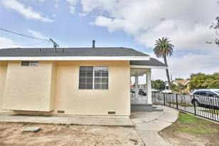 2154 E 14th St, Long Beach, CA 90804 - Photo 10