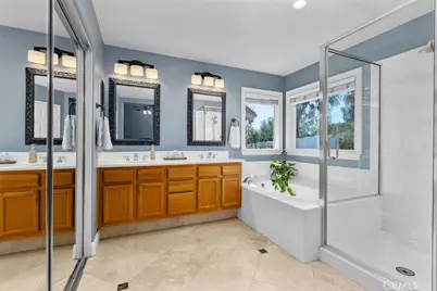 35 Edmonton Way, Rancho Santa Margarita, CA 92688 - Photo 32