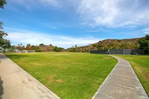 35 Edmonton Way, Rancho Santa Margarita, CA 92688 - Photo 44
