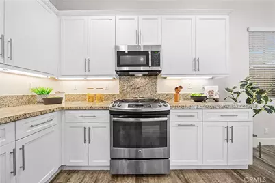 220 Follyhatch, Irvine, CA 92618 - Photo 12