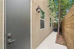 220 Follyhatch, Irvine, CA 92618 - Photo 36