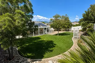 35579 Country Creek Dr, Yucaipa, CA 92399 - Photo 8